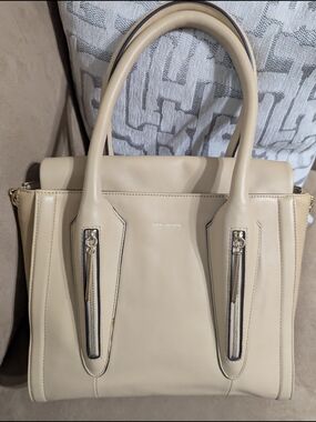 Pour La Victoire Ivory Leather Satchel Handbag